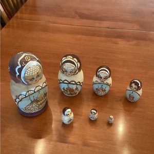 Russian matryoshka nesting dolls. 7 piece